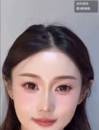 ����ѹեŮ��ֱ�����£�����Ů�񴩵ı���װ̫�Ը��ˣ�ֱ��������¥�Ϲ�ˬ����
